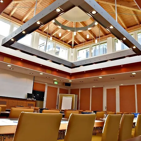 Boardinghouse Campus Lounge