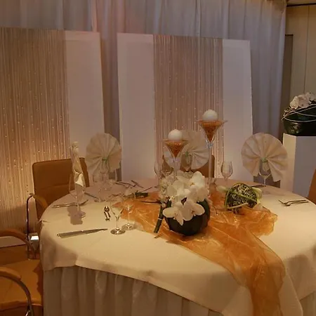 فندق Boardinghouse Campus Lounge 3*