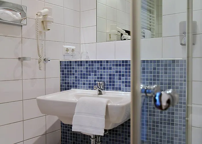 卡普斯朗格寄宿公寓式酒店 3* 帕德博恩